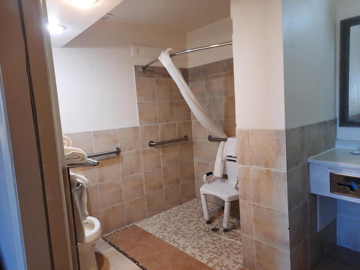 Quality Inn & Suites Grants - I-40 Esterno foto
